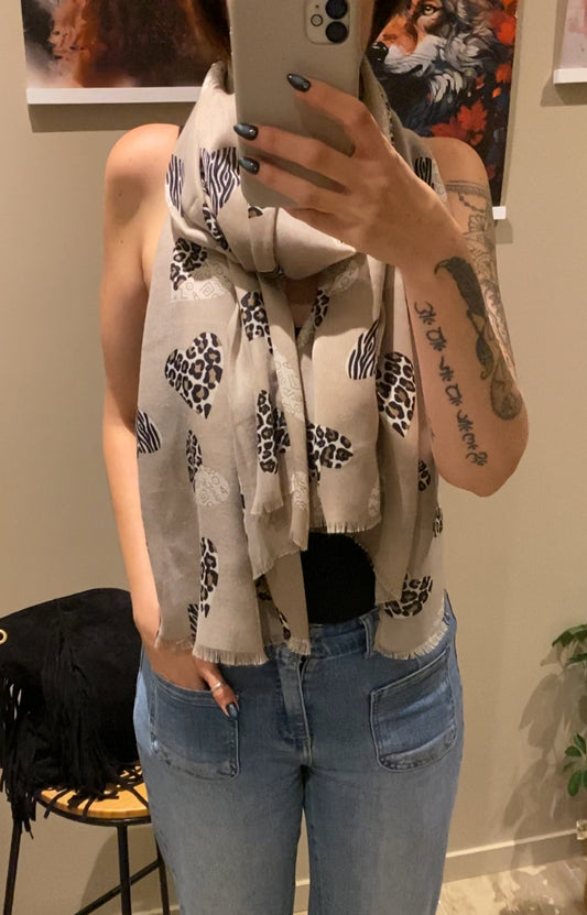 Foulard coeur animalier (Existe en beige ou bordeaux)